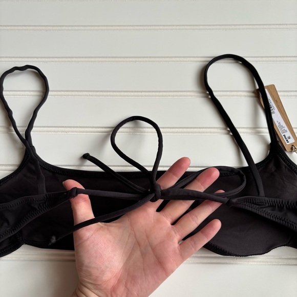 SKIMS | Women's Micro Scoop Bikini Top Black Size XL NWT Beach Pool Vacation - Picture 6 of 8